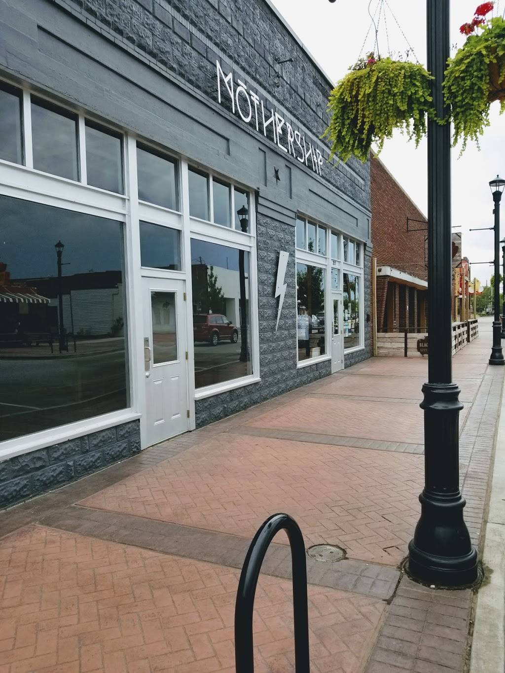 Mothership | restaurant | 327 E Emma Ave, Springdale, AR 72764, USA | 4793657350 OR +1 479-365-7350