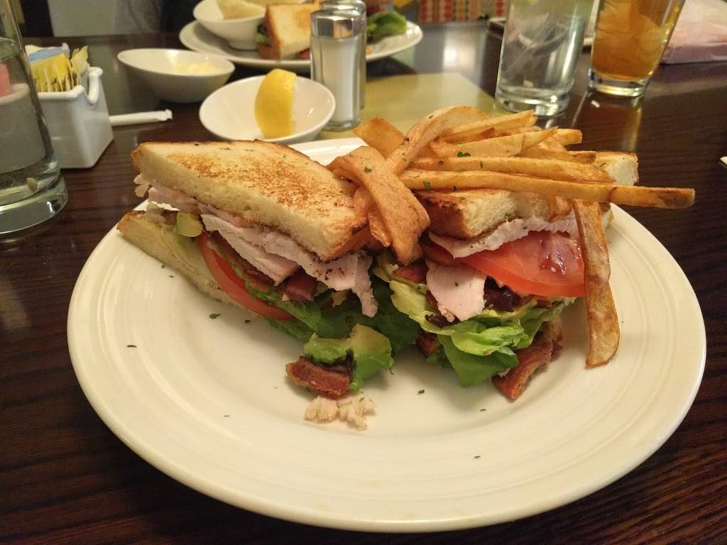 Oak Tree Restaurant & Bakery | bakery | 900 N Michigan Ave, Chicago, IL 60611, USA | 3127511988 OR +1 312-751-1988