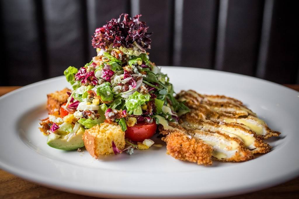 Doc Bs Restaurant + Bar | restaurant | 100 E Walton St, Chicago, IL 60611, USA | 3126261300 OR +1 312-626-1300