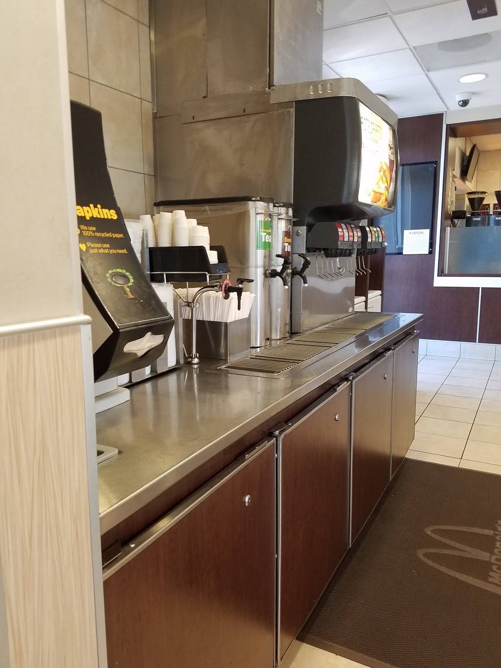 McDonalds | cafe | 119 E Chapman Ave, Fullerton, CA 92832, USA | 7148793338 OR +1 714-879-3338