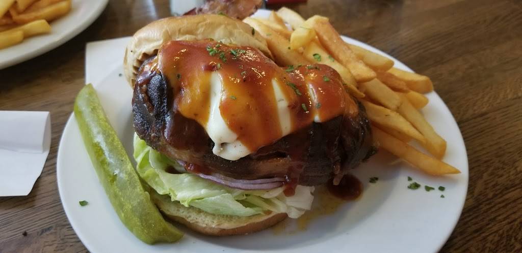 Paddy Longs Beer & Bacon Pub | restaurant | 1028 W Diversey Pkwy, Chicago, IL 60614, USA | 7732906988 OR +1 773-290-6988