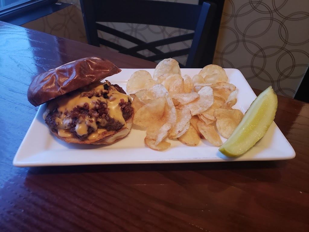 Niche Bar & Lounge | restaurant | 112 N Washington St, Owosso, MI 48867, USA | 9892728789 OR +1 989-272-8789