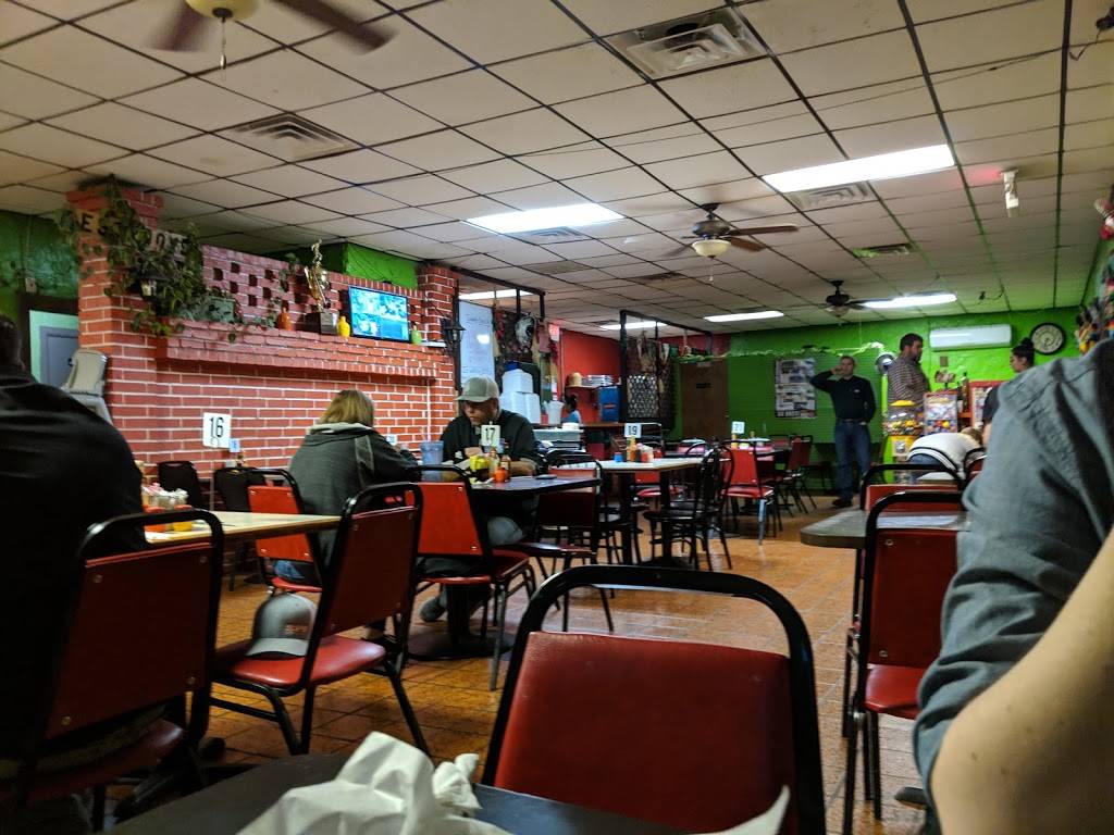 Machos Mexican Restaurant | restaurant | 1-11 Buccaneer Dr, Winnie, TX 77665, USA | 4092969838 OR +1 409-296-9838