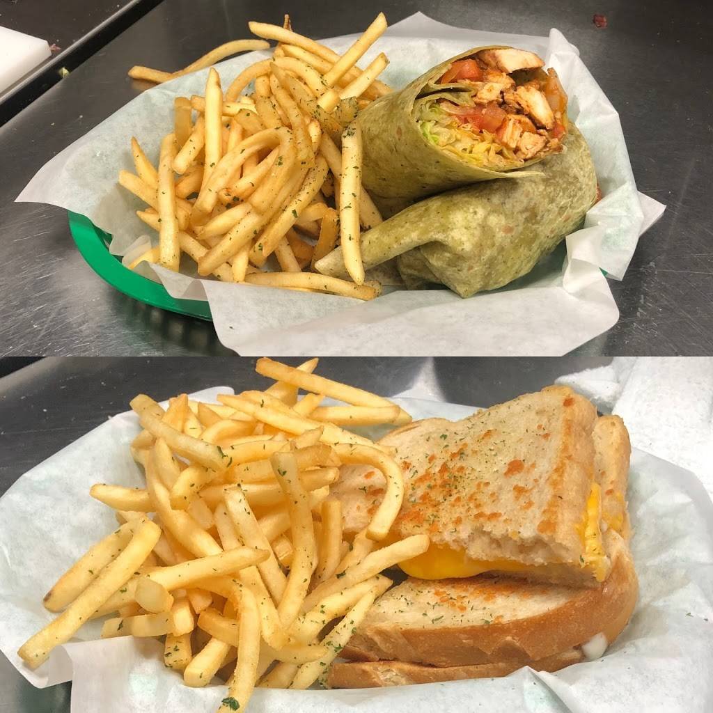 Quinns Pub & Grill | restaurant | 200 Nieto Ave suite a, Long Beach, CA 90803, USA | 5624342606 OR +1 562-434-2606