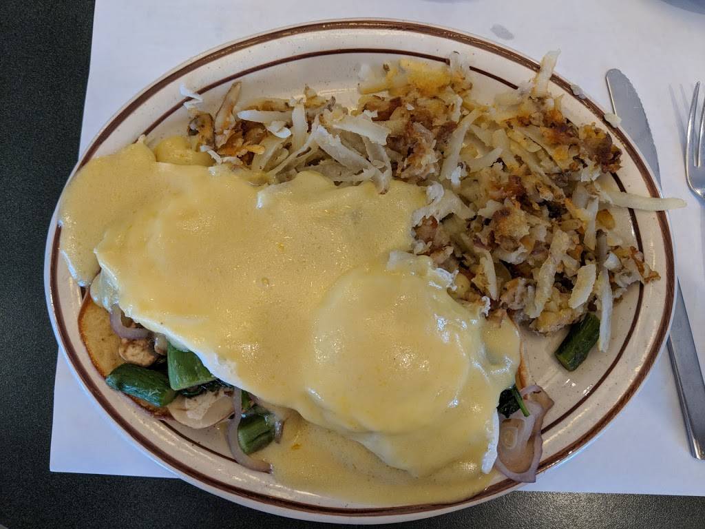 Cs Restaurant & Bakery | restaurant | 2550 Allen Blvd, Middleton, WI 53562, USA | 6088364700 OR +1 608-836-4700