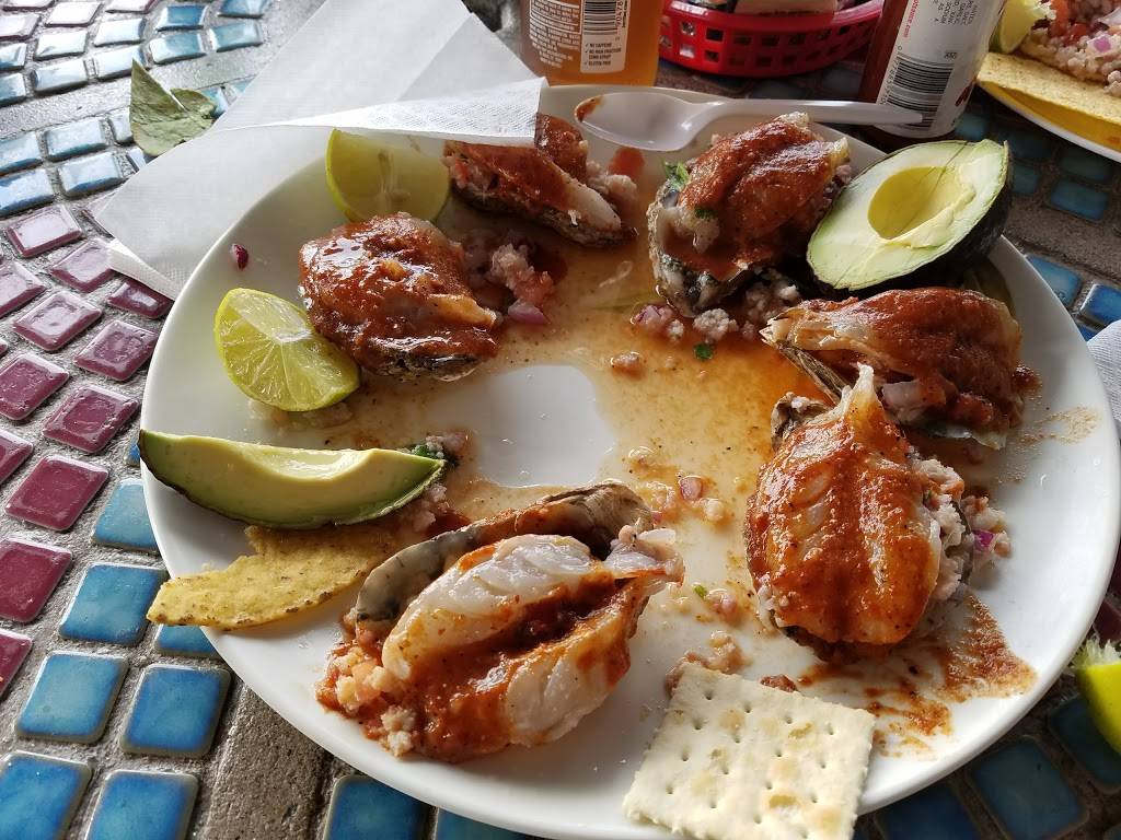 Mariscos Manzanillo | restaurant | 2124 Nadeau St, Los Angeles, CA 90001, USA | 3235853747 OR +1 323-585-3747