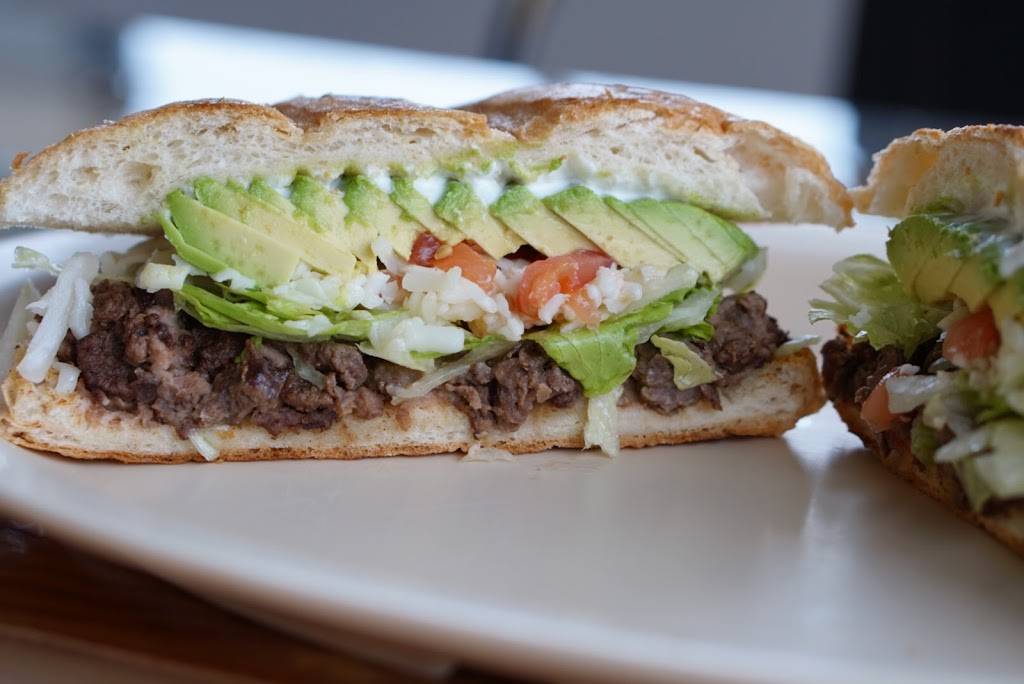 El Burrito Loco | restaurant | 2430 Auburn St, Rockford, IL 61103, USA | 8159652410 OR +1 815-965-2410