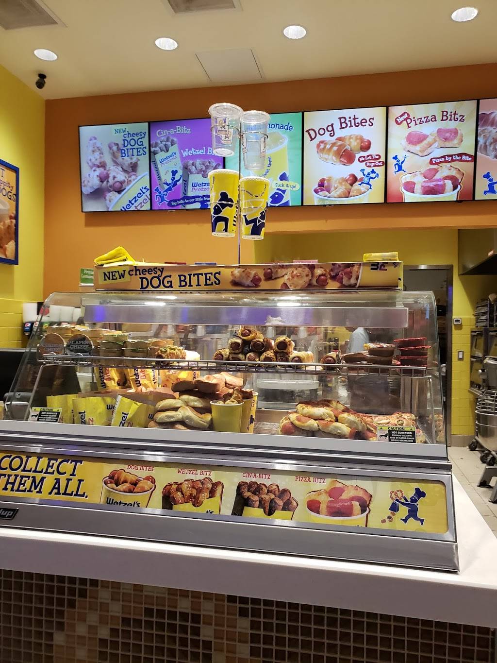 Wetzels Pretzels | restaurant | 292 Sun Valley Mall, F-106, Concord, CA 94520, USA | 9256766513 OR +1 925-676-6513