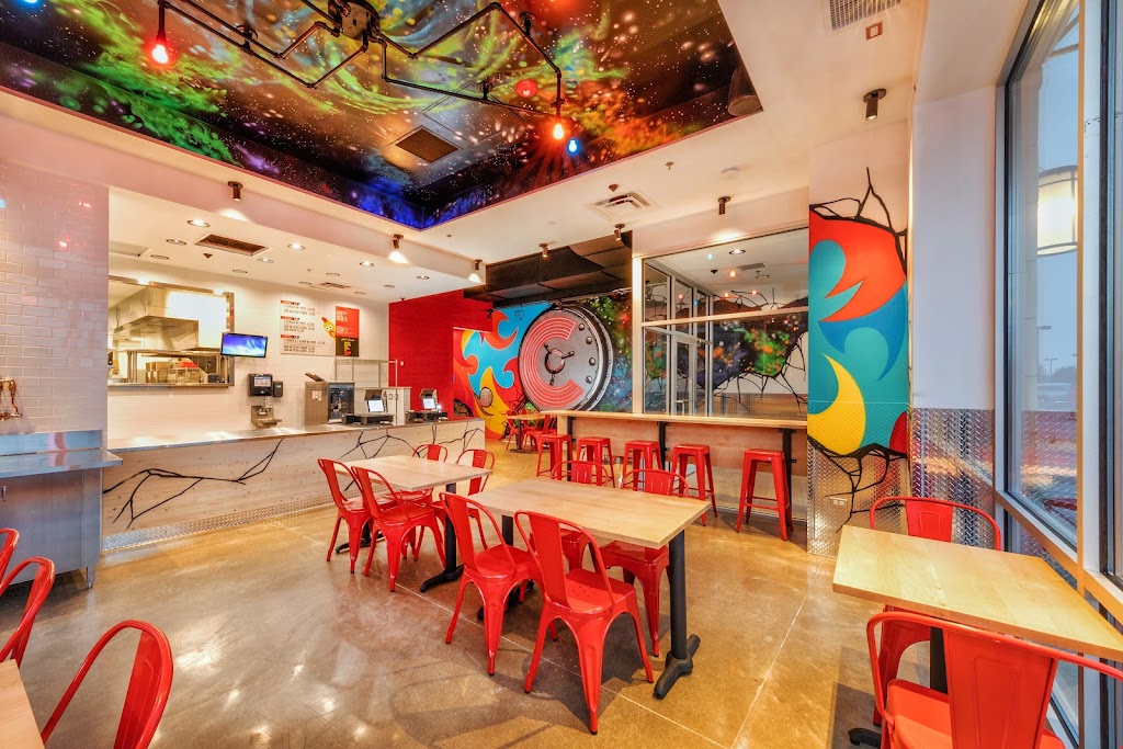 Dave’s Hot Chicken | restaurant | 2736 Showplace Dr, Naperville, IL 60564, USA | 6305260144 OR +1 630-526-0144