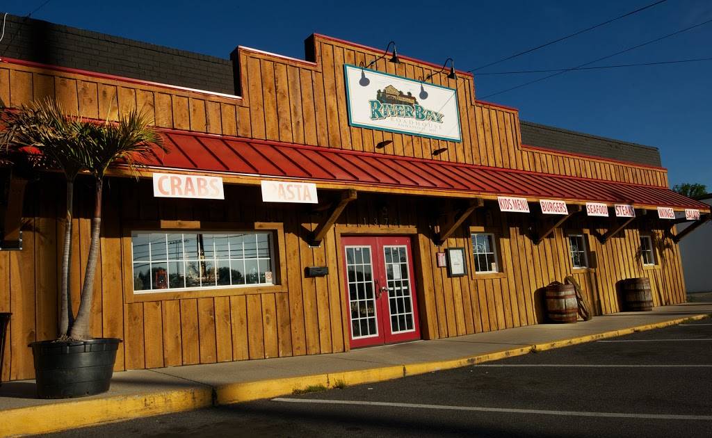 Riverbay Roadhouse | restaurant | 1374 Cape St Claire Rd, Annapolis, MD 21409, USA | 4107572919 OR +1 410-757-2919