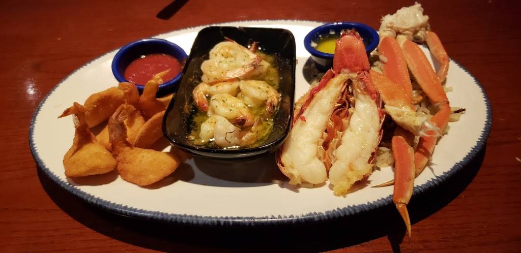 Red Lobster | restaurant | 1001 E Central Texas Expy, Killeen, TX 76541, USA | 2545267335 OR +1 254-526-7335