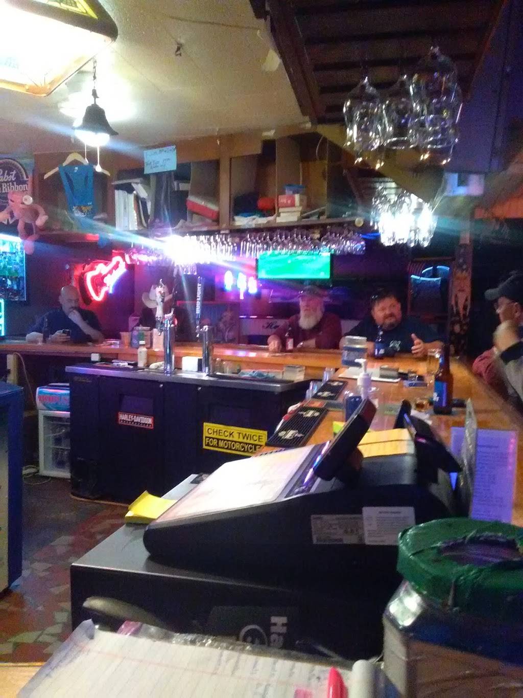 Wizards Restaurant & Saloon | restaurant | 651 21st St NE, Hickory, NC 28601, USA | 8283278555 OR +1 828-327-8555