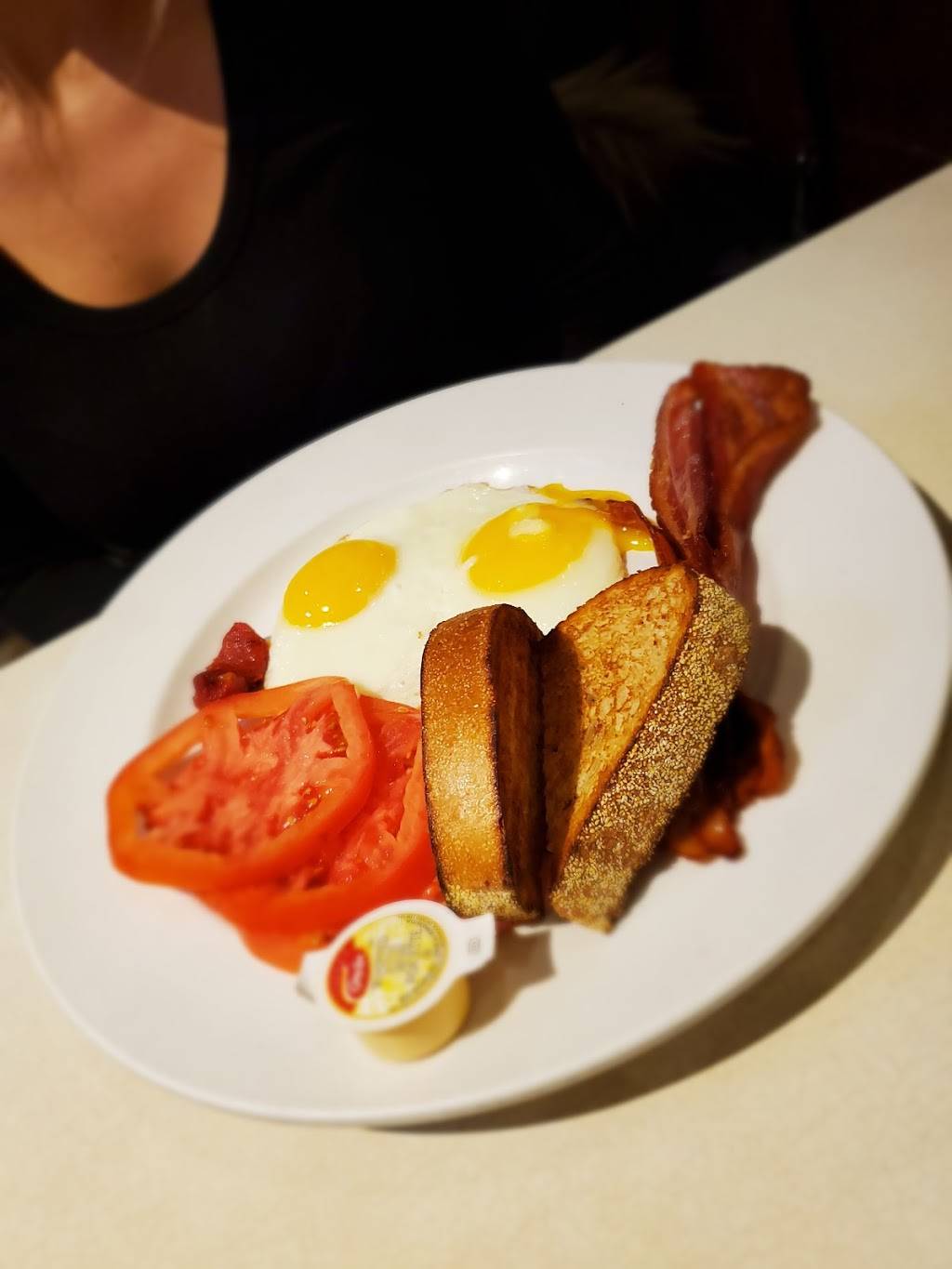 Boom Breakfast & Co | restaurant | 1036 St Clair Ave W, Toronto, ON M6E 1A4, Canada | 4166573447 OR +1 416-657-3447