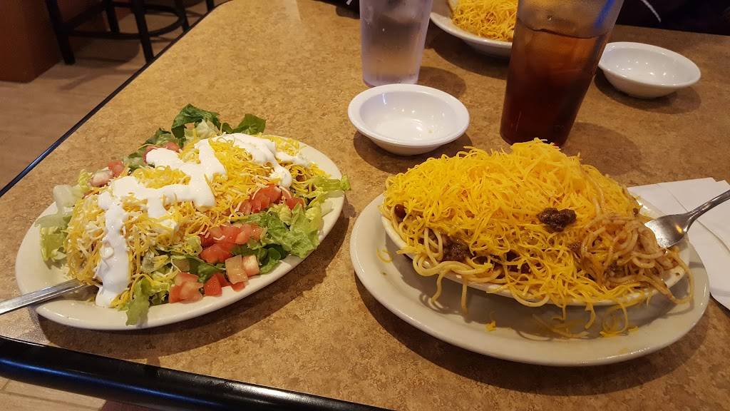 Skyline Chili | restaurant | 10429 Harrison Ave, Harrison, OH 45030, USA | 5133670614 OR +1 513-367-0614