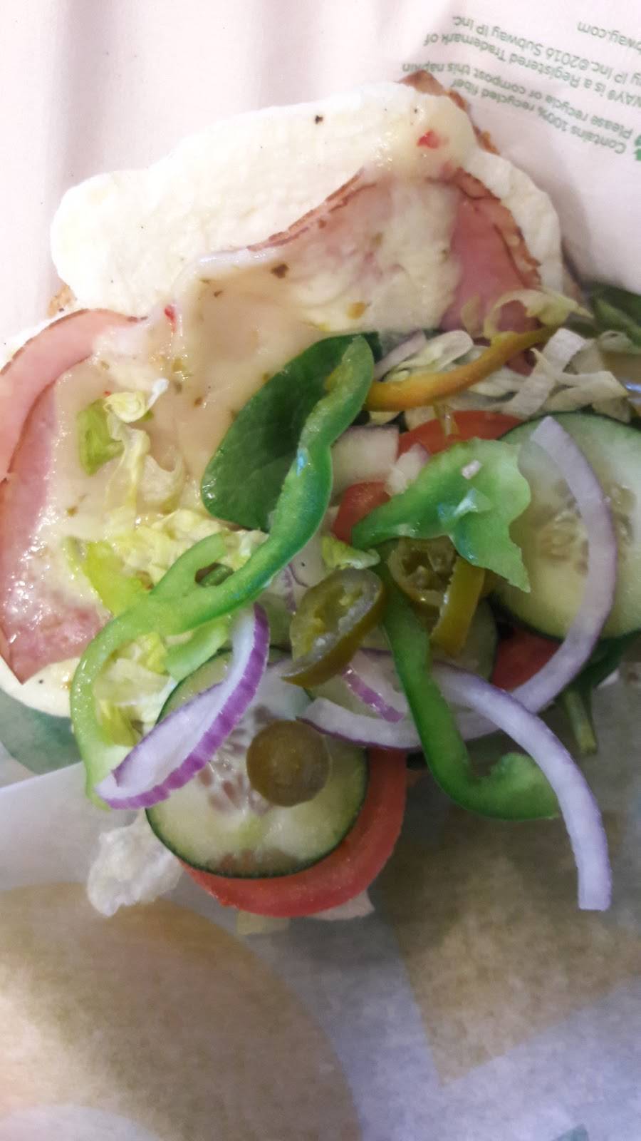 Subway Restaurants | restaurant | 6020 Paseo Del Norte, Carlsbad, CA 92009, USA | 7604319134 OR +1 760-431-9134