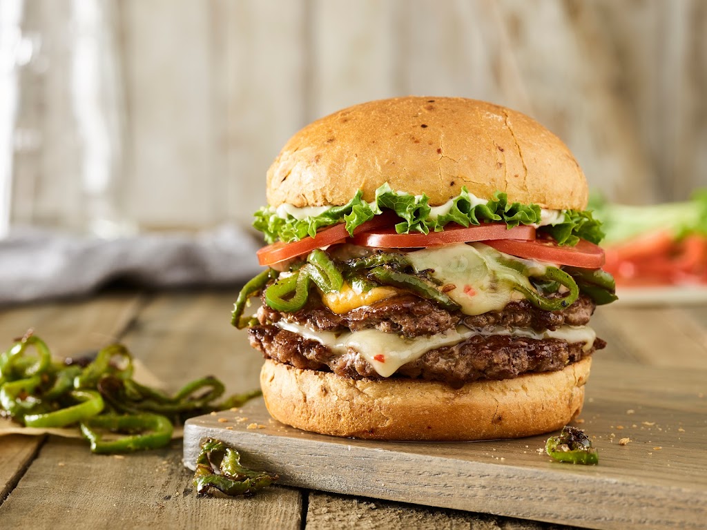 Smashburger | meal takeaway | 200 Quebec St Bldg 100, Unit 115, Denver, CO 80230, USA | 7208656700 OR +1 720-865-6700