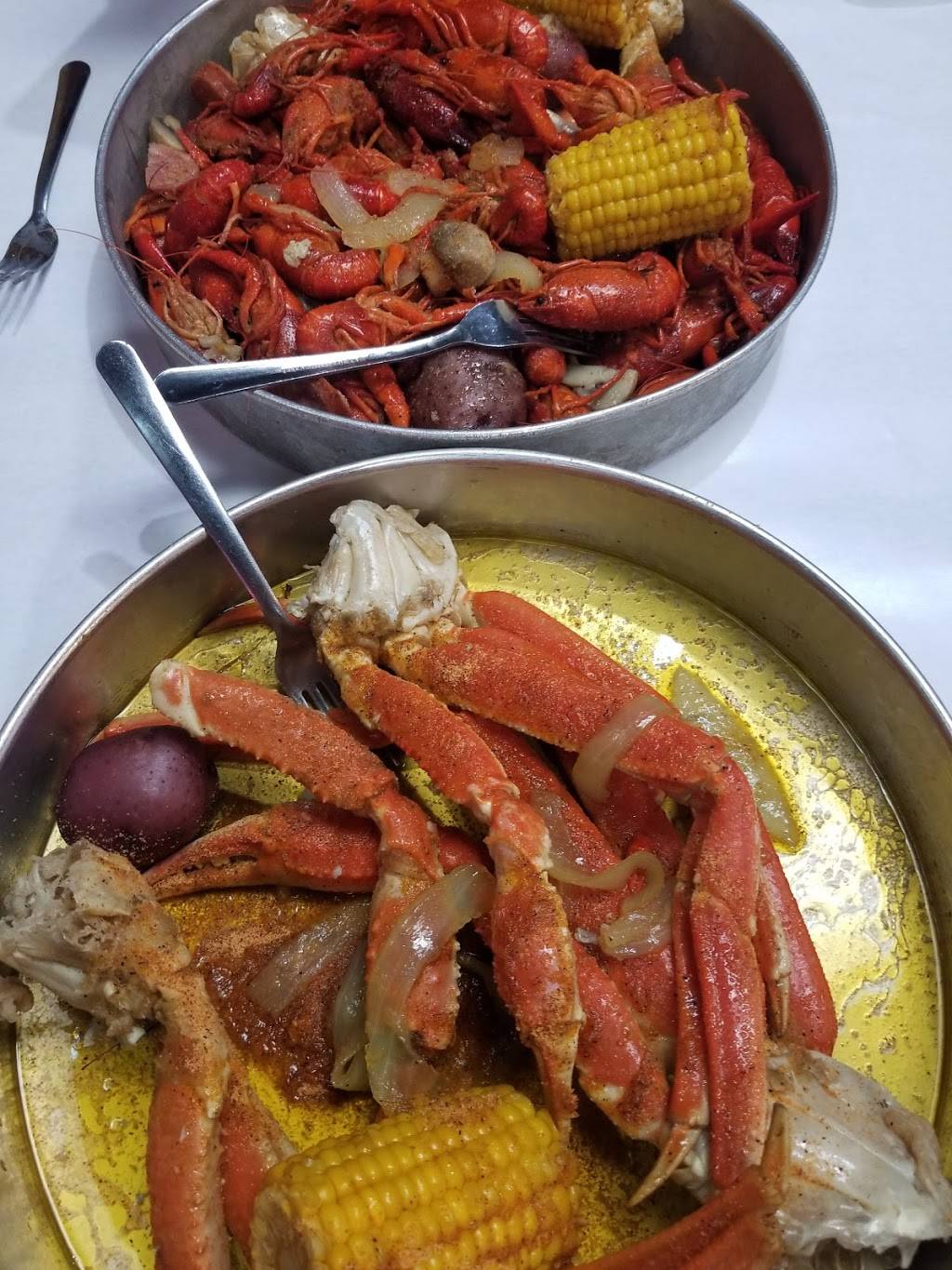 Crawfish Shack & Oyster Bar | restaurant | 2013 Wells Branch Pkwy #106, Austin, TX 78728, USA | 5122527556 OR +1 512-252-7556