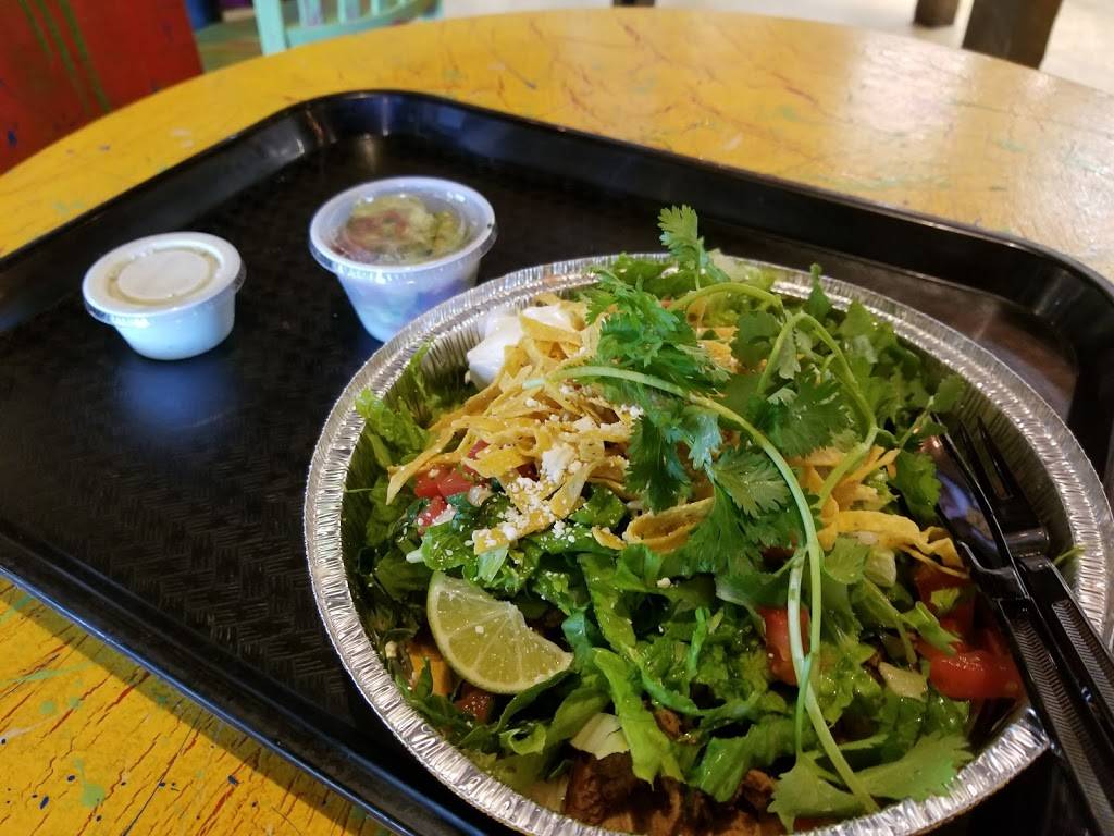 Cafe Rio Mexican Grill | restaurant | 6003 Burke Centre Pkwy, Burke, VA 22015, USA | 5715222200 OR +1 571-522-2200