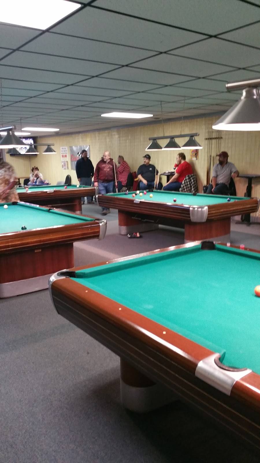 Holiday Bowl | meal takeaway | 11400 Jefferson Davis Hwy, Richmond, VA 23237, USA | 8047485635 OR +1 804-748-5635