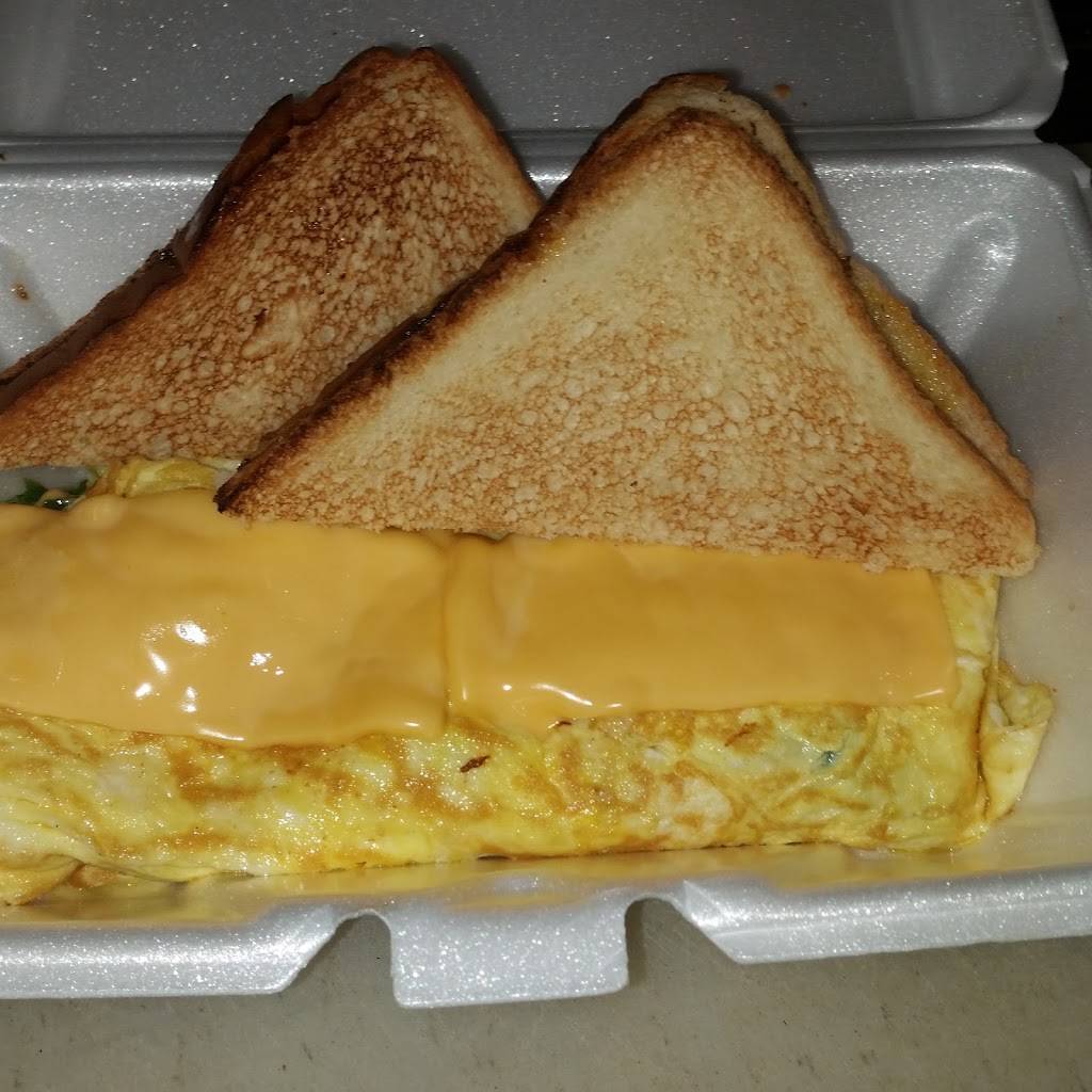 Grill & Greens | restaurant | 220 Alexander St, Rochester, NY 14607, USA | 5852326312 OR +1 585-232-6312