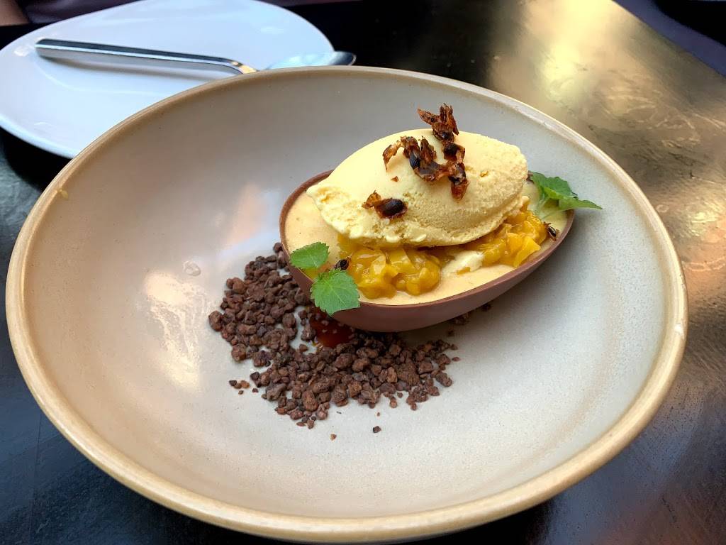 Mira Restaurant | restaurant | 420A Wellington St W, Toronto, ON M5V 1E3, Canada | 6479513331 OR +1 647-951-3331