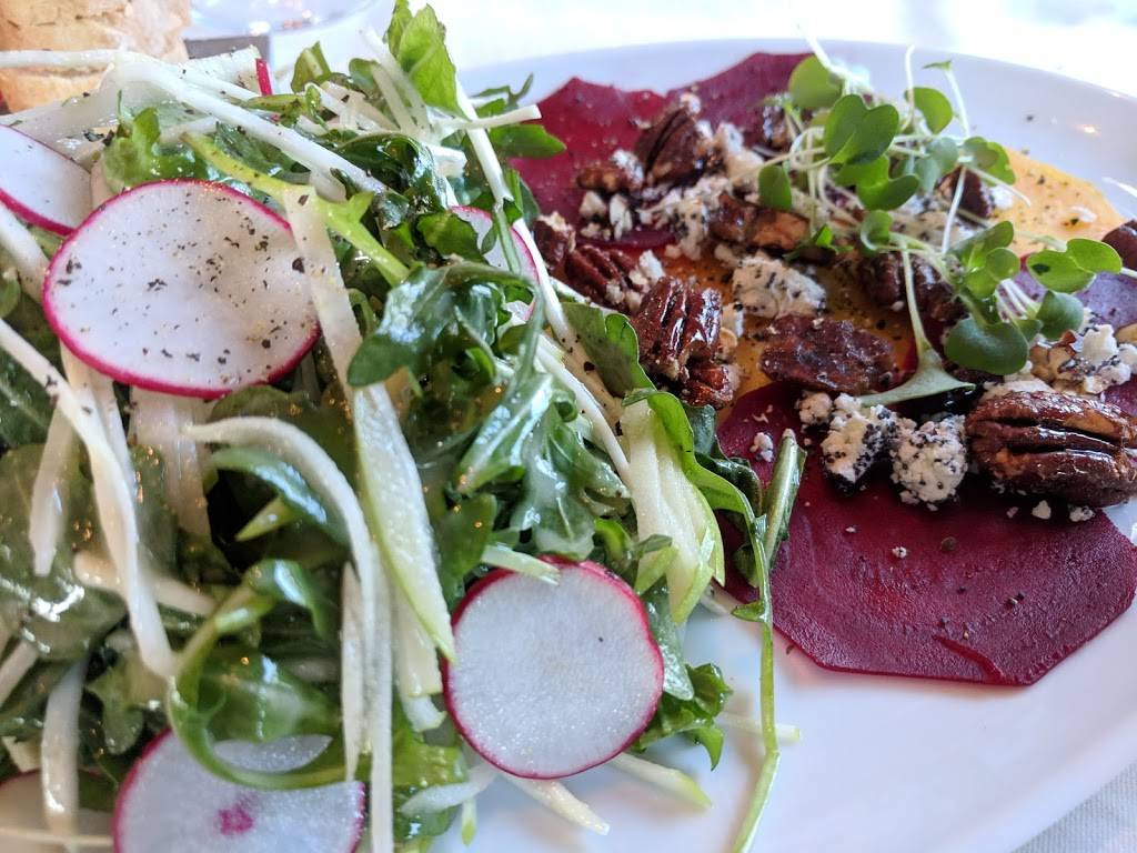 Montego Resto Club | restaurant | 1460 Avenue Maguire, Québec, QC G1T 1P2, Canada | 4186887991 OR +1 418-688-7991