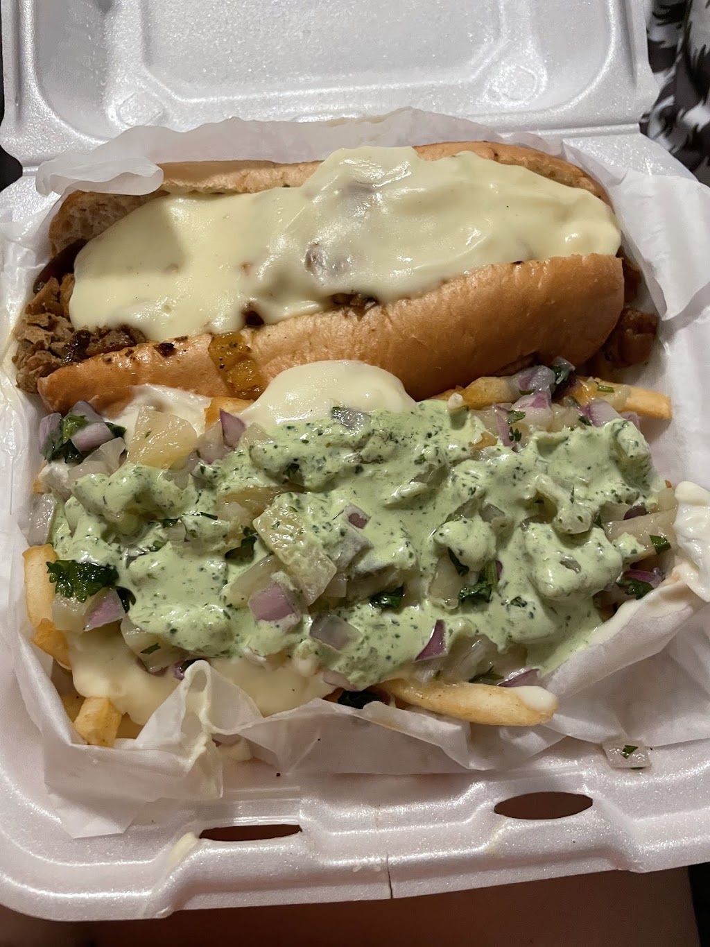 Saucy Dogs-Burgers-Tenders | restaurant | 1456 Bass Pro Drive, St Charles, MO 63301, USA | 6364931903 OR +1 636-493-1903