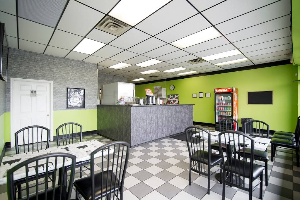 Steves Pizzeria | restaurant | 455 Grand Ave E, Chatham, ON N7L 1X4, Canada | 5193551700 OR +1 519-355-1700