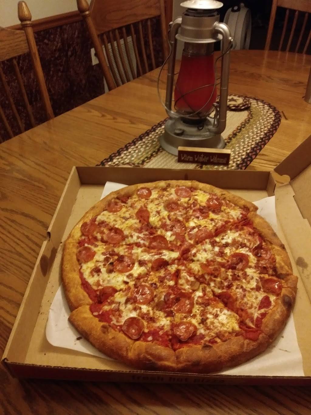 Alfredos Pizzeria | restaurant | 200 E 2nd St G, Salem, OH 44460, USA | 3303321400 OR +1 330-332-1400