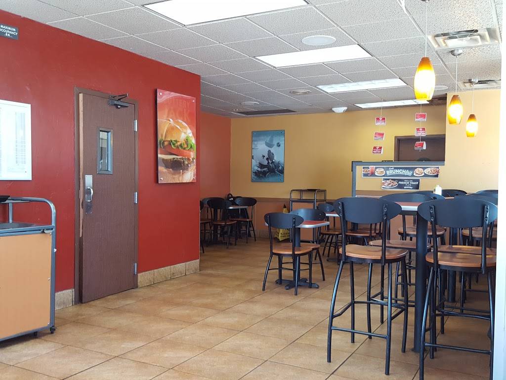 Jack in the Box | restaurant | 15771 Los Gatos Blvd, Los Gatos, CA 95032, USA | 4083561049 OR +1 408-356-1049