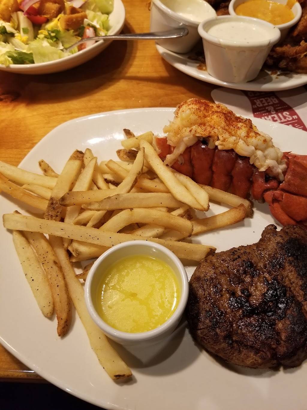 Outback Steakhouse | restaurant | 795 Skymarks Dr, Jacksonville, FL 32218, USA | 9047573447 OR +1 904-757-3447