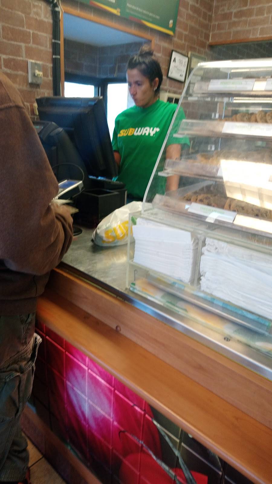 Subway | restaurant | 2820 Brentwood Rd, Raleigh, NC 27604, USA | 9197903555 OR +1 919-790-3555