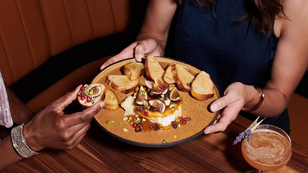 Del Friscos Grille | restaurant | 33 Boylston St Suite 3370, Chestnut Hill, MA 02467, USA | 6176083682 OR +1 617-608-3682