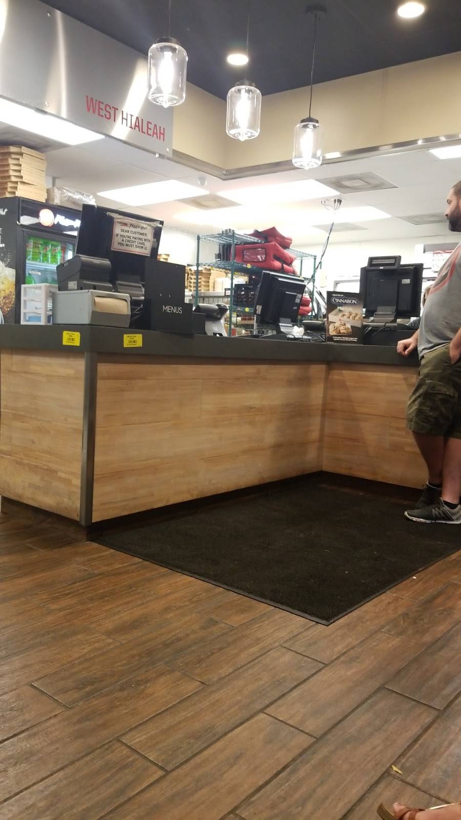 Pizza Hut | meal takeaway | 1213 W 44th Pl Suite 15, Hialeah, FL 33012, USA | 3058267111 OR +1 305-826-7111