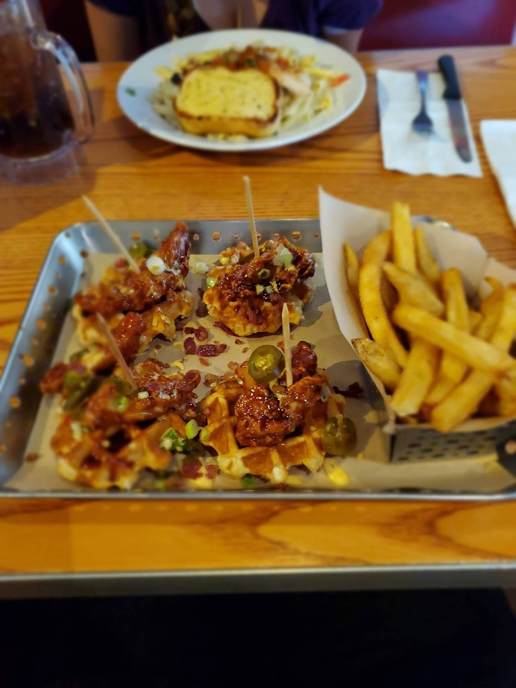 Chilis Grill & Bar | restaurant | 286 North St, Harrisville, UT 84404, USA | 8017821300 OR +1 801-782-1300