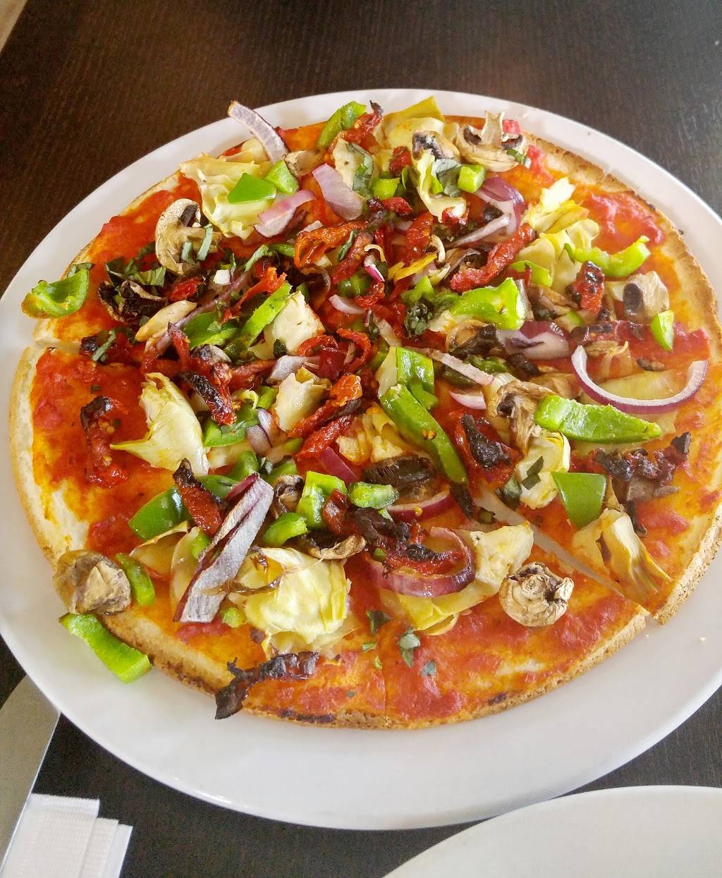 Oasis Bar & Grill | restaurant | 31 King St E, Cobourg, ON K9A 2M3, Canada | 9053726634 OR +1 905-372-6634