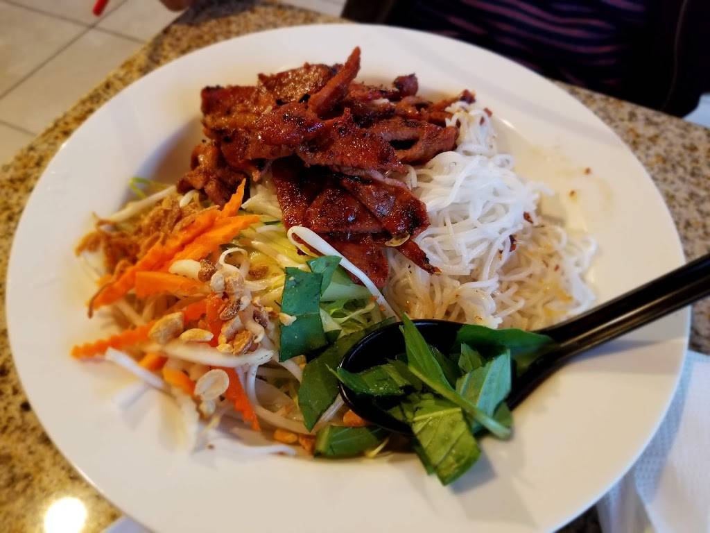 KOI GARDENS VIETNAMESE CUISINE | restaurant | 10041 NE Glisan St #4455, Portland, OR 97220, USA | 5032560217 OR +1 503-256-0217