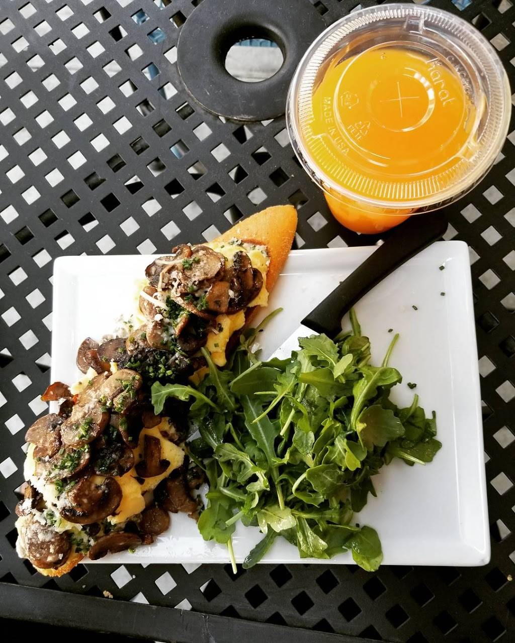 Claudine Artisan Kitchen & Bakeshop | cafe | 16350 Ventura Blvd e, Encino, CA 91436, USA | 8186163838 OR +1 818-616-3838