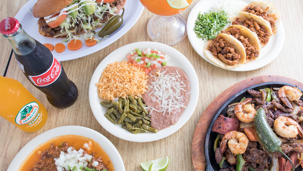 Birrieria Aguinaga | restaurant | 10346 Ferguson Rd, Dallas, TX 75228, USA | 2143241012 OR +1 214-324-1012