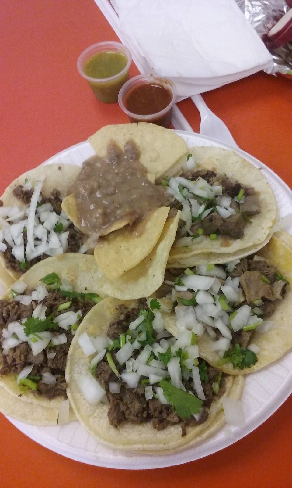 Tacos El Oso | restaurant | 14018 Van Nuys Blvd, Arleta, CA 91331, USA | 8188990627 OR +1 818-899-0627