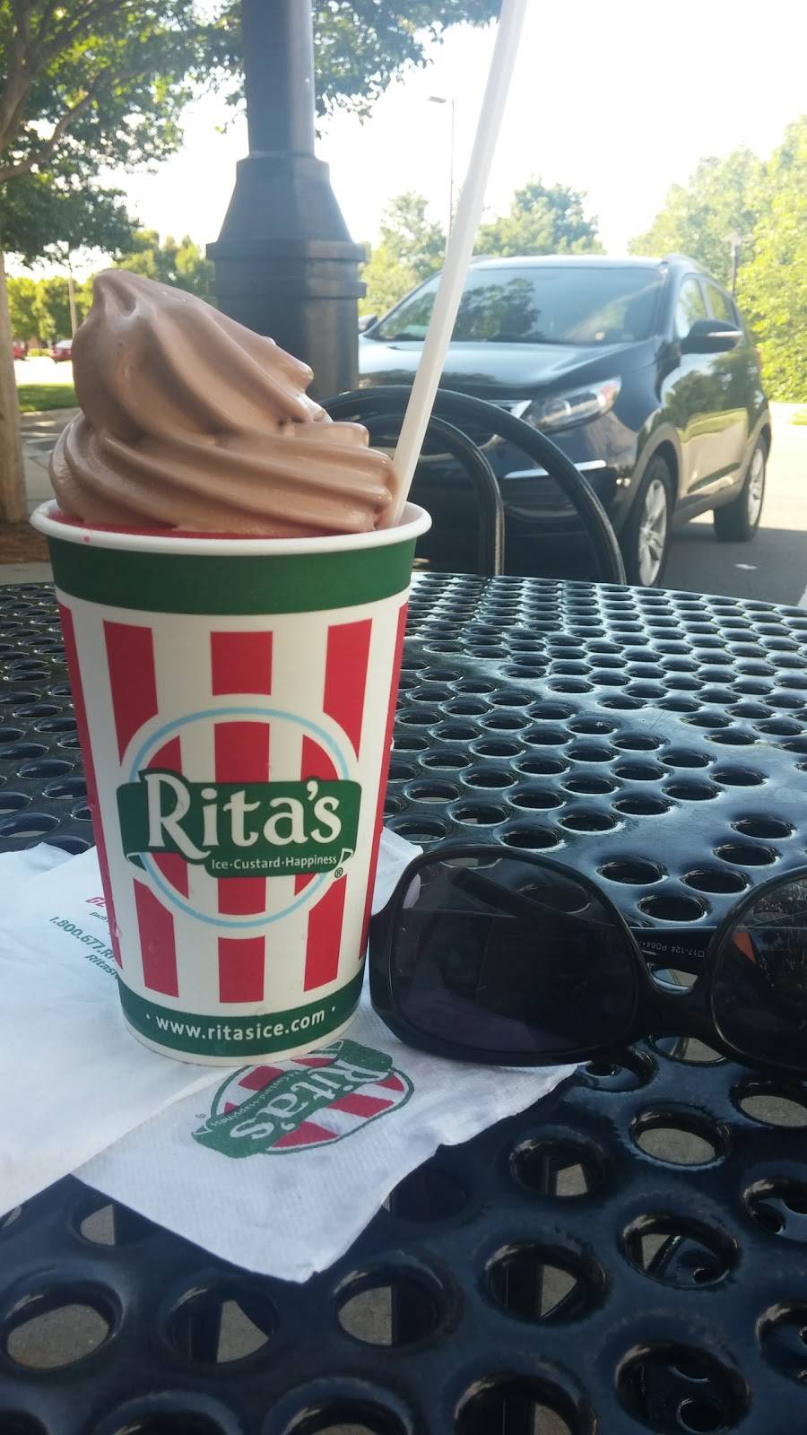 Ritas Italian Ice & Frozen Custard | restaurant | 2015 E Arbors Dr #260, Charlotte, NC 28262, USA | 7049715319 OR +1 704-971-5319