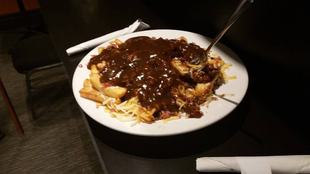 Chicago Pub & Billiards | restaurant | 725 Ottawa St S, Kitchener, ON N2E 3H5, Canada | 5199548842 OR +1 519-954-8842