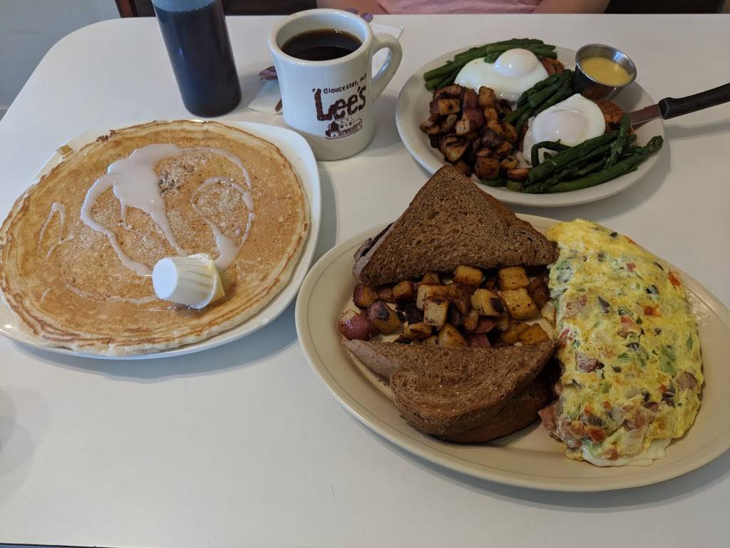 Lees | meal takeaway | 2 E Main St, Gloucester, MA 01930, USA | 9782813873 OR +1 978-281-3873