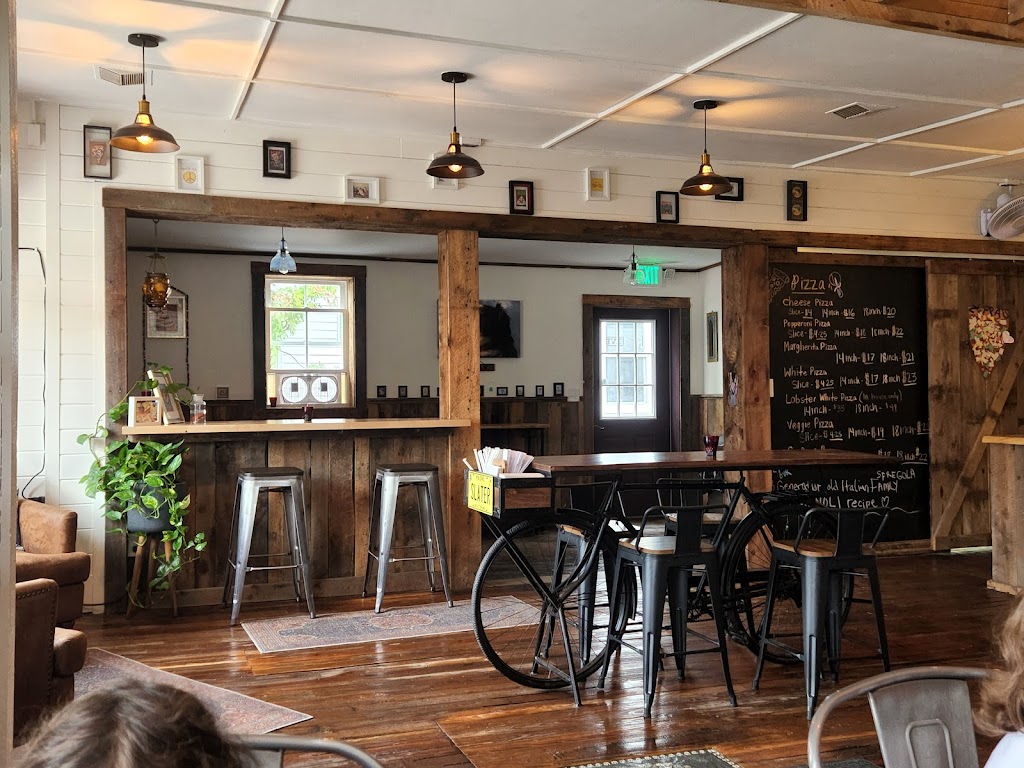 Zeppas Pizza | restaurant | 92 Water St, Ellsworth, ME 04605, USA | 2074120526 OR +1 207-412-0526