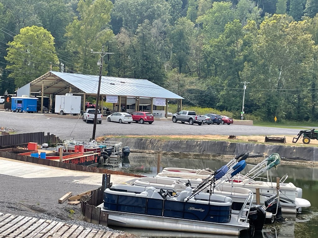 The Pavilion at Snug Harbor | restaurant | 124 Snug Harbor Rd, Grant, AL 35747, USA | 2563021316 OR +1 256-302-1316