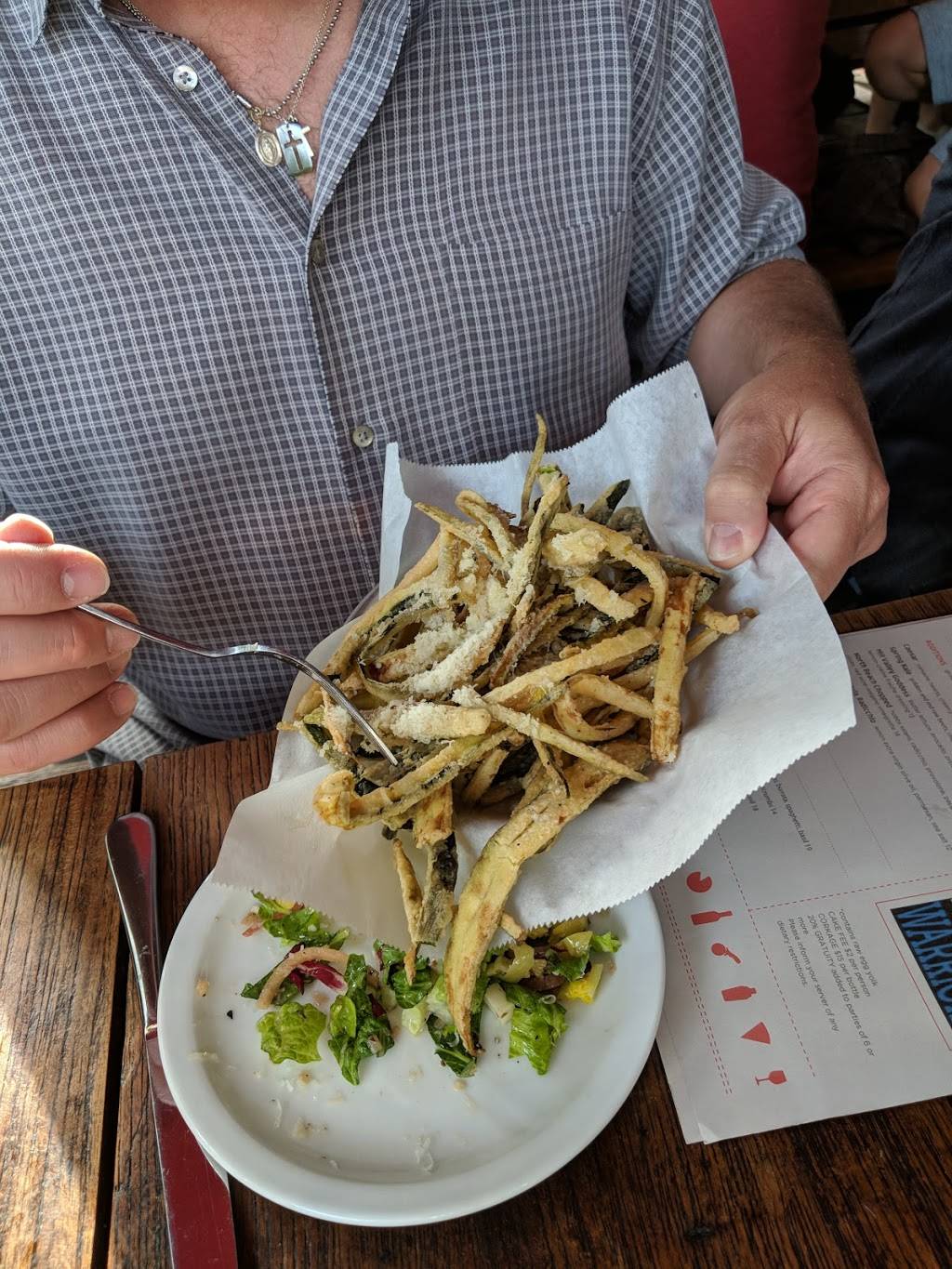 Grillys | restaurant | 493 Miller Ave, Mill Valley, CA 94941, USA | 4153813278 OR +1 415-381-3278