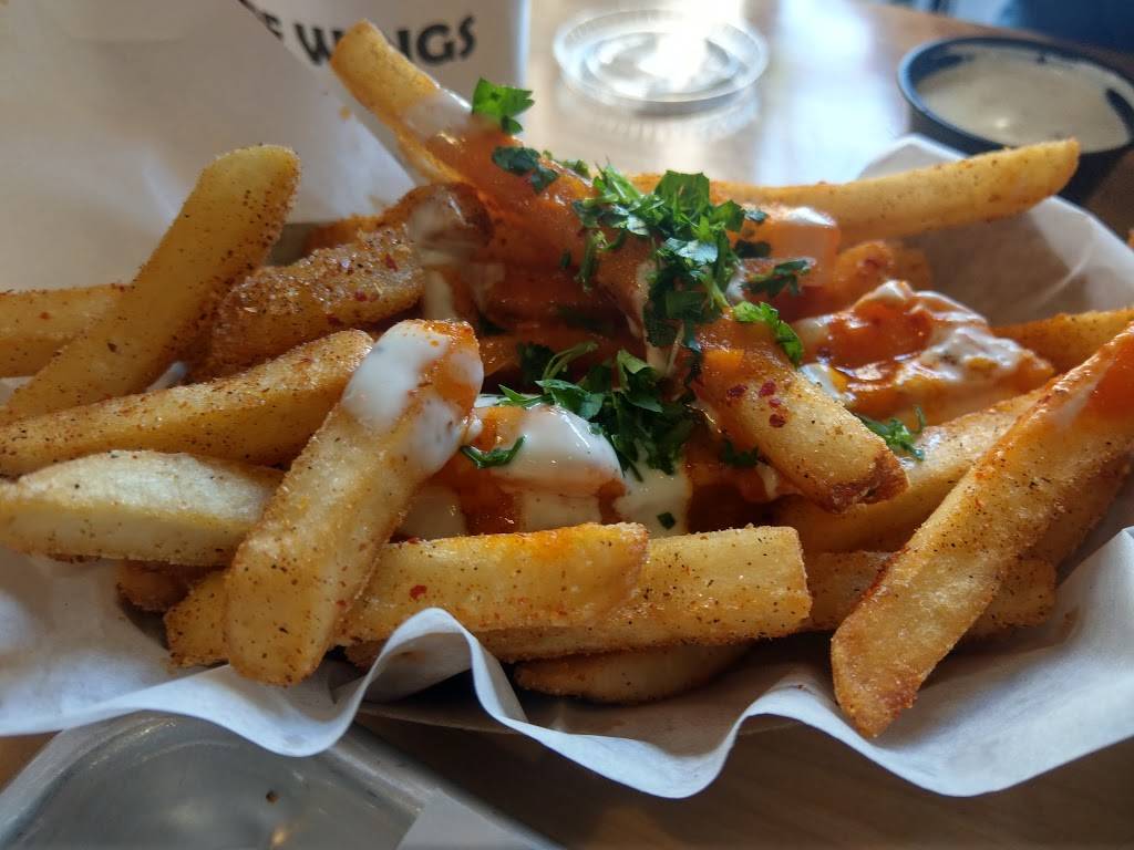 Fire Wings Natomas | restaurant | 2721 Del Paso Rd #110, Sacramento, CA 95835, USA | 9162441390 OR +1 916-244-1390