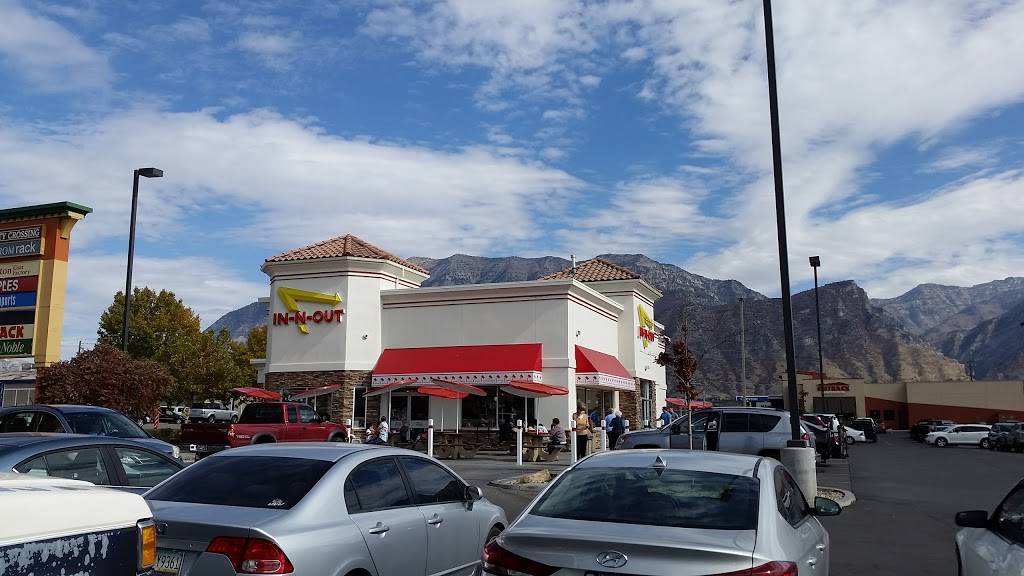 In-N-Out Burger | restaurant | 350 E University Pkwy, Orem, UT 84058, USA | 8007861000 OR +1 800-786-1000