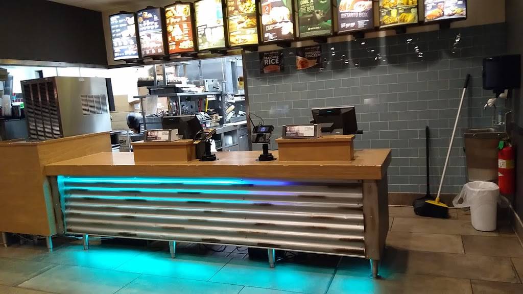 Taco Bell | meal takeaway | 601 S Mill St, Pryor, OK 74361, USA | 9188252779 OR +1 918-825-2779