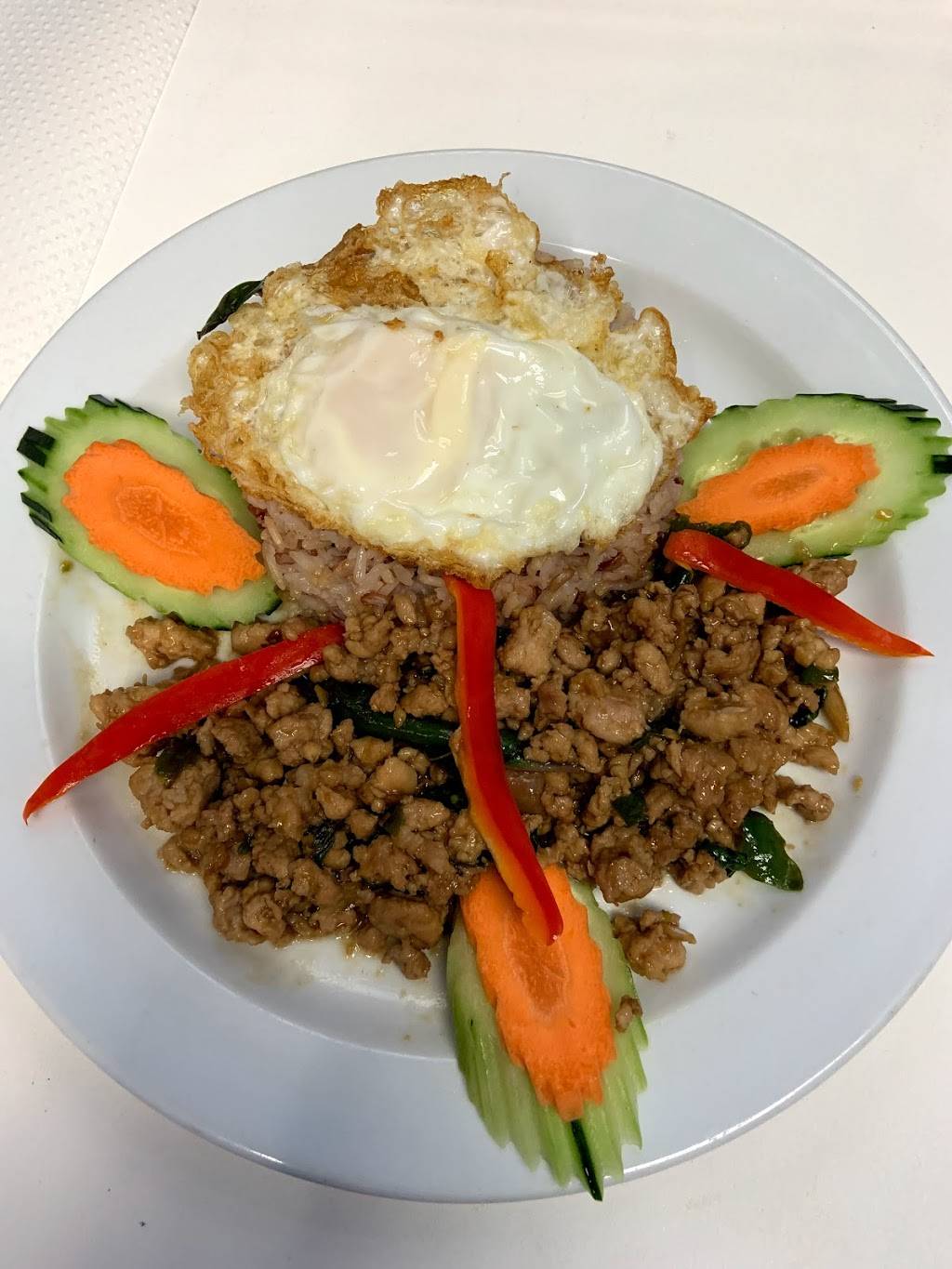 Thai Essence Restaurant | restaurant | 1390 N McDowell Blvd, Petaluma, CA 94954, United States | 7077534257 OR +1 707-753-4257